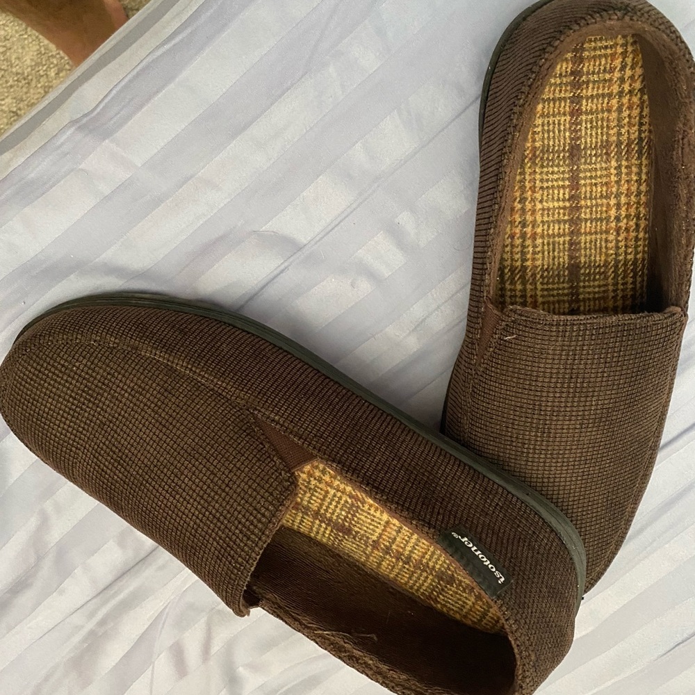 Isotoner Slippers